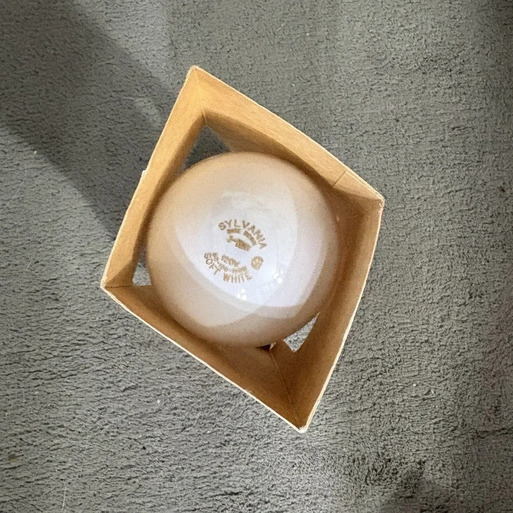 3-way lamp 50/100/150 Watts, not LED